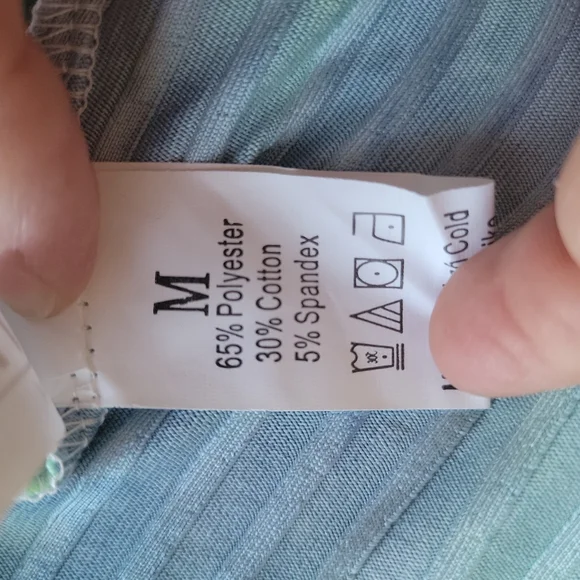 SHEIN Tie-Dye V-Neck Crop Top Size M - Picture 10 of 10